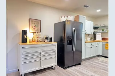 4827 Ross Road, Waco, TX 76705 - Photo 9