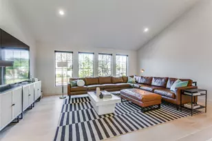 15710 Nedra Way, Dallas, TX 75248 - Photo 9