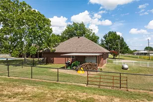 4410 Halo Ct, Granbury, TX 76049 - Photo 33