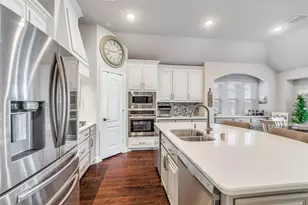 1205 Arabella Ln, Little Elm, TX 76227 - Photo 11