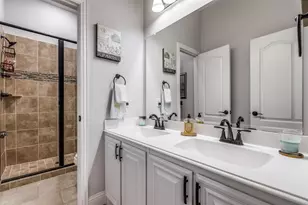 1205 Arabella Ln, Little Elm, TX 76227 - Photo 15