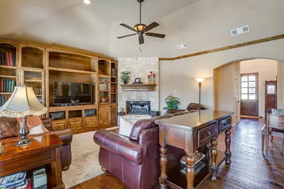 1325 Whisper Willows Drive, Fort Worth, TX 76052 - Photo 9