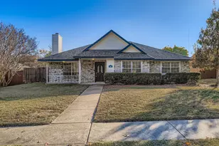 305 Bryan Pl, Cedar Hill, TX 75104 - Photo 1