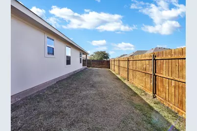 1410 Jacksons Run, Greenville, TX 75402 - Photo 17