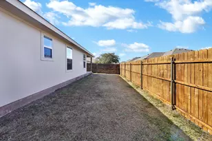 1410 Jacksons Run, Greenville, TX 75402 - Photo 17