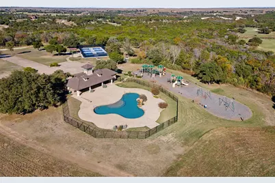 7301 Retreat Boulevard, Cleburne, TX 76033 - Photo 29