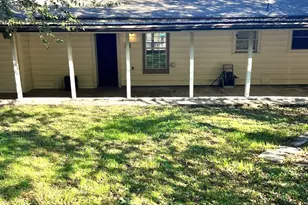 109 NE Cindy Ln, Burleson, TX 76028 - Photo 9