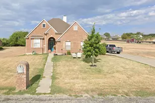 503 Port O Call Dr, Runaway Bay, TX 76426 - Photo 3