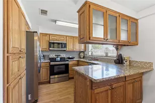 900 Meadowlark Dr, Mansfield, TX 76063 - Photo 9