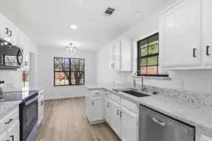 220 Brook Cir, Krum, TX 76249 - Photo 9