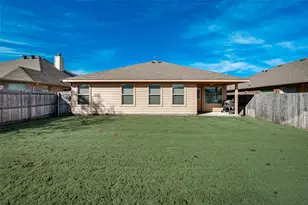 649 Clearbrook St, Azle, TX 76020 - Photo 35