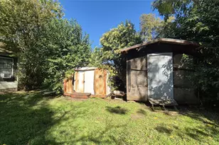 2838 Cherrywood Ave, Dallas, TX 75235 - Photo 17