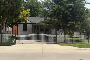 1318 S Ewing Ave, Dallas, TX 75216 - Photo 1