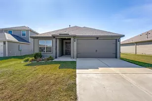 13611 Logan Pass Dr, Ponder, TX 76259 - Photo 1