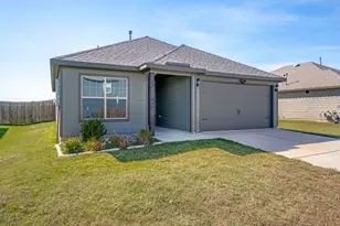 13611 Logan Pass Dr, Ponder, TX 76259 - Photo 3