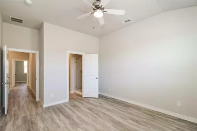 1336 Creekbank Drive, McKinney, TX 75071 - Photo 9