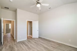 1336 Creekbank Dr, McKinney, TX 75071 - Photo 9