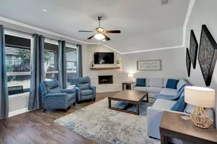 405 Ashlawn Dr, Midlothian, TX 76065 - Photo 5