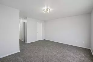 4021 Preferred Pl, Dallas, TX 75237 - Photo 13