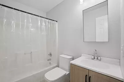 4021 Preferred Place, Dallas, TX 75237 - Photo 15