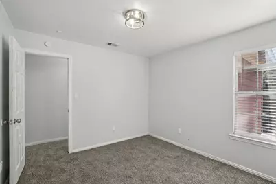 4021 Preferred Place, Dallas, TX 75237 - Photo 19