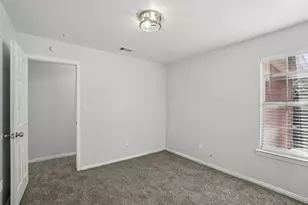 4021 Preferred Pl, Dallas, TX 75237 - Photo 19