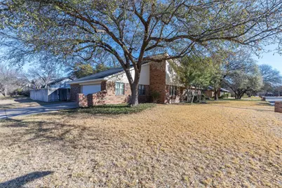 2558 Meadow Lake Drive, Abilene, TX 79606 - Photo 3