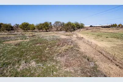 5814 Woodard Avenue, Cleburne, TX 76033 - Photo 15