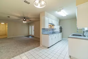 705 S 4th St, Midlothian, TX 76065 - Photo 5