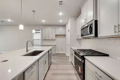 624 Marcus Lane, Crowley, TX 76036 - Photo 13