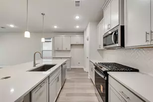 624 Marcus Ln, Crowley, TX 76036 - Photo 13