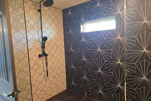 190 Thunderbird Dr, Mabank, TX 75156 - Photo 9