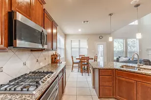 10024 Kemah Pl, McKinney, TX 75071 - Photo 13