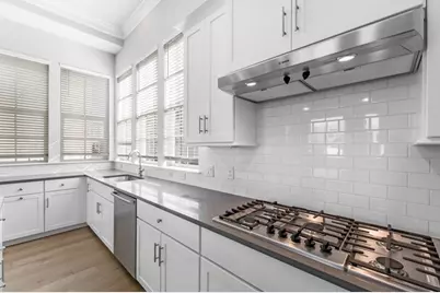 633 Dalton Lane, Irving, TX 75039 - Photo 5