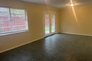 1427 Noble St, Denton, TX 76209 - Photo 7