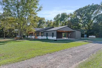 250 Vz County Road 4301, Ben Wheeler, TX 75754 - Photo 3