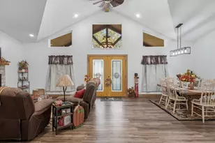 250 VZ Co Rd 4301, Ben Wheeler, TX 75754 - Photo 27