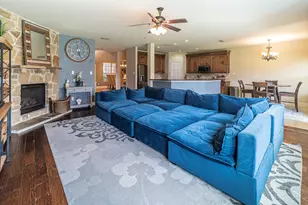 3039 Rosina, Grand Prairie, TX 75054 - Photo 3