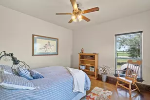 210 W Bluff Ln, Millsap, TX 76066 - Photo 19