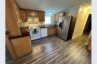 126 Briar Oaks Drive, Azle, TX 76020 - Photo 5