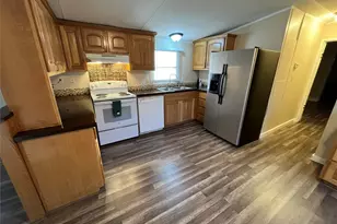 126 Briar Oaks Dr, Azle, TX 76020 - Photo 5