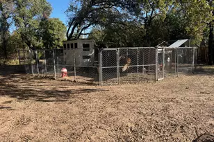 126 Briar Oaks Dr, Azle, TX 76020 - Photo 13