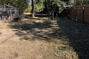 126 Briar Oaks Dr, Azle, TX 76020 - Photo 15