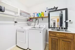 1675 Meadowview St, Athens, TX 75752 - Photo 27