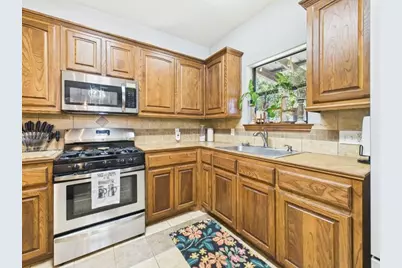 1675 Meadowview Street, Athens, TX 75752 - Photo 11