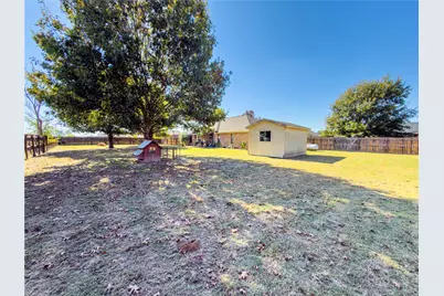 1675 Meadowview Street, Athens, TX 75752 - Photo 33