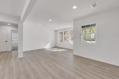 4249 Crenshaw Avenue, Fort Worth, TX 76105 - Photo 7