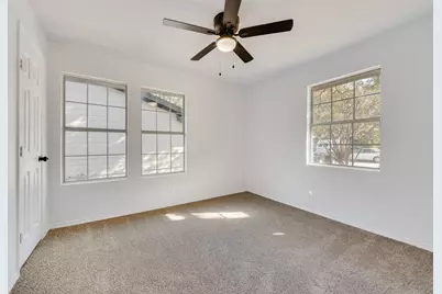 4249 Crenshaw Avenue, Fort Worth, TX 76105 - Photo 11