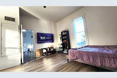 145 N Kealy Street #1, Lewisville, TX 75057 - Photo 17