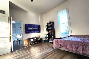 145 N Kealy St, Lewisville, TX 75057 - Photo 17